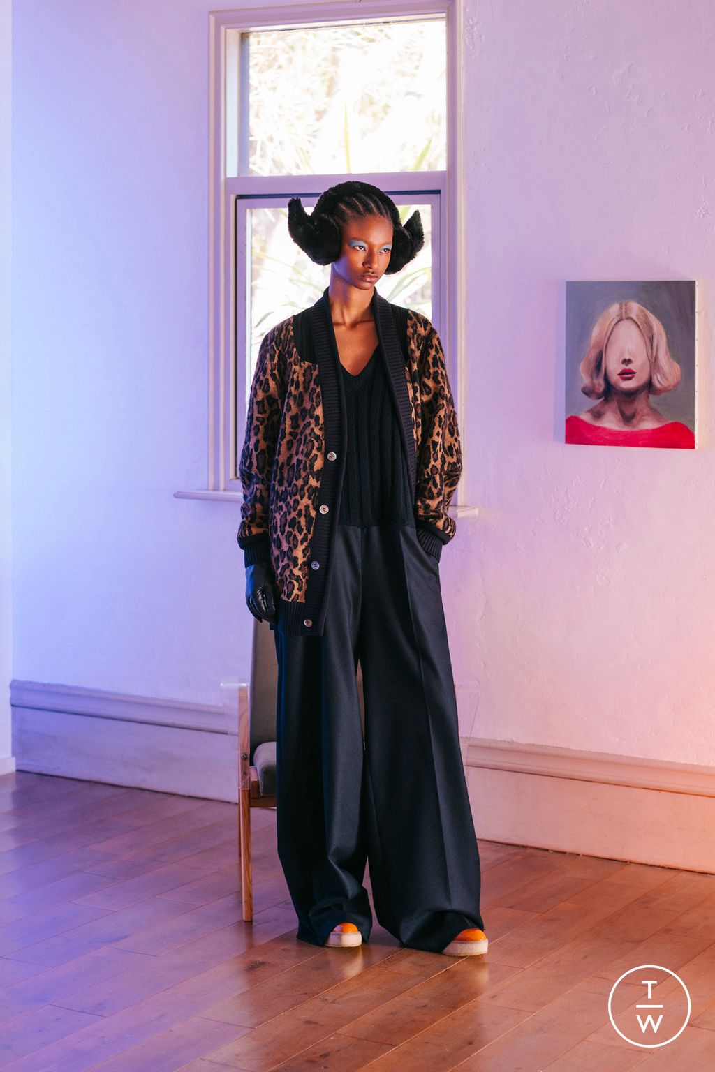Fashion Week Paris Pre-Fall 2023 look 18 from the Undercover collection womenswear