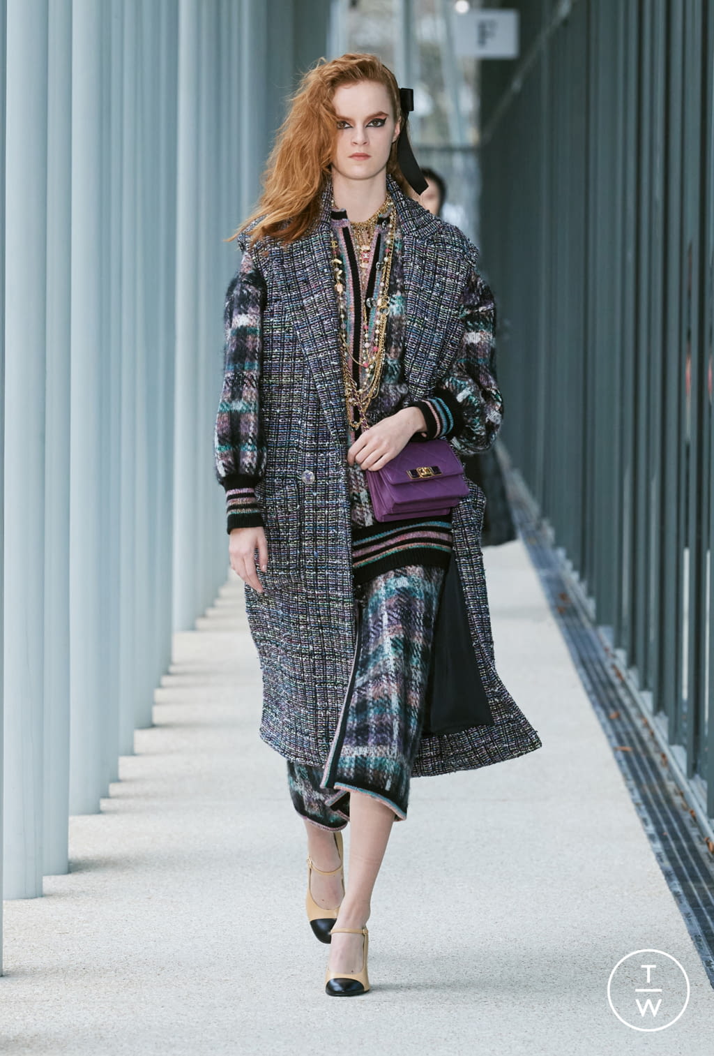 Fashion Week Paris Pre-Fall 2022 look 18 from the Chanel collection womenswear