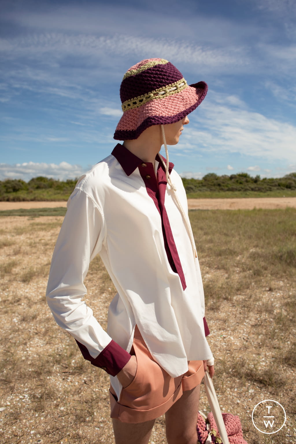 Fashion Week Paris Spring/Summer 2022 look 18 from the Valette Studio collection 男装