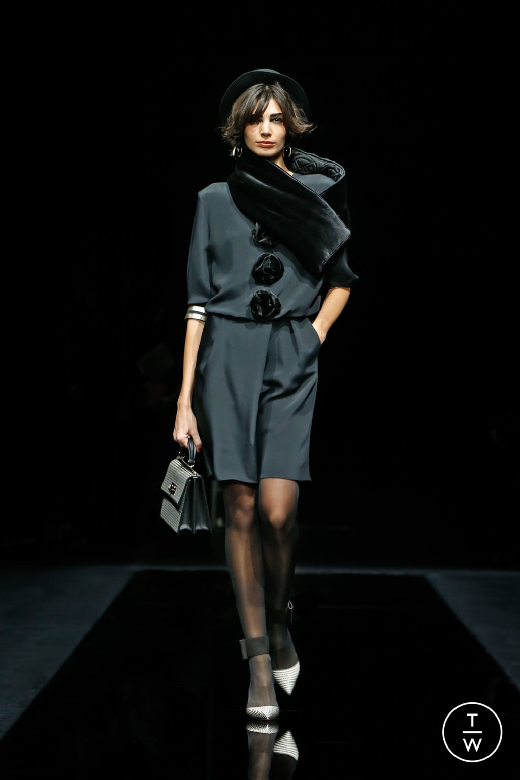 Fashion Week Milan Pre-Fall 2020 look 18 from the Giorgio Armani collection womenswear