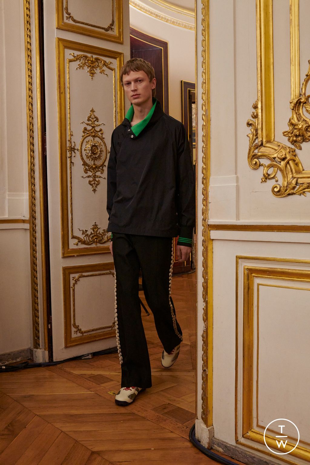 Fashion Week Paris Fall/Winter 2023 look 18 from the Wales Bonner collection menswear