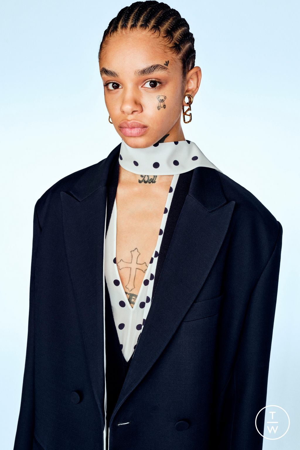 Fashion Week Paris Pre-Fall 2023 look 37 from the Valentino collection 女装