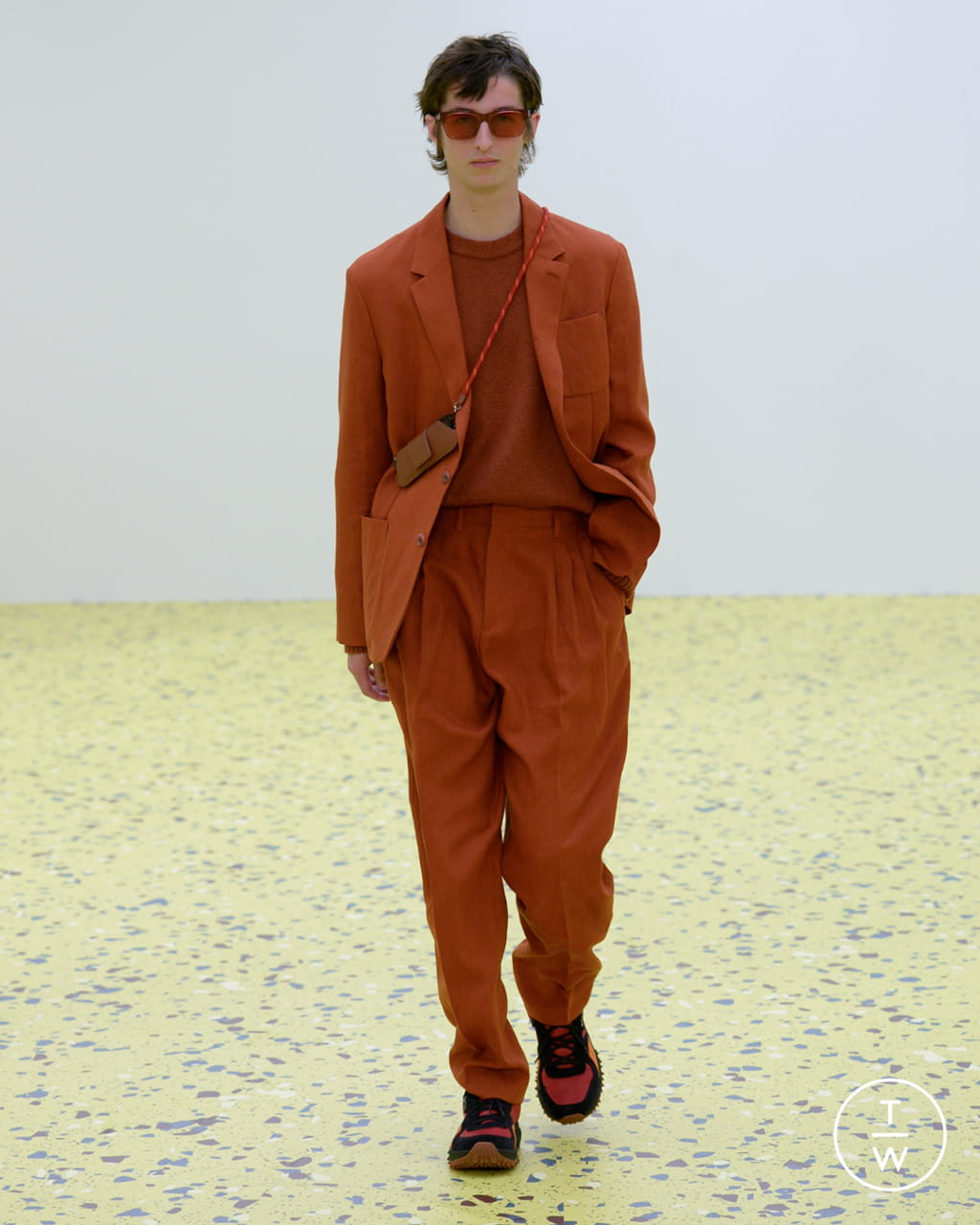 Fashion Week Paris Spring/Summer 2022 look 19 from the Paul Smith collection menswear