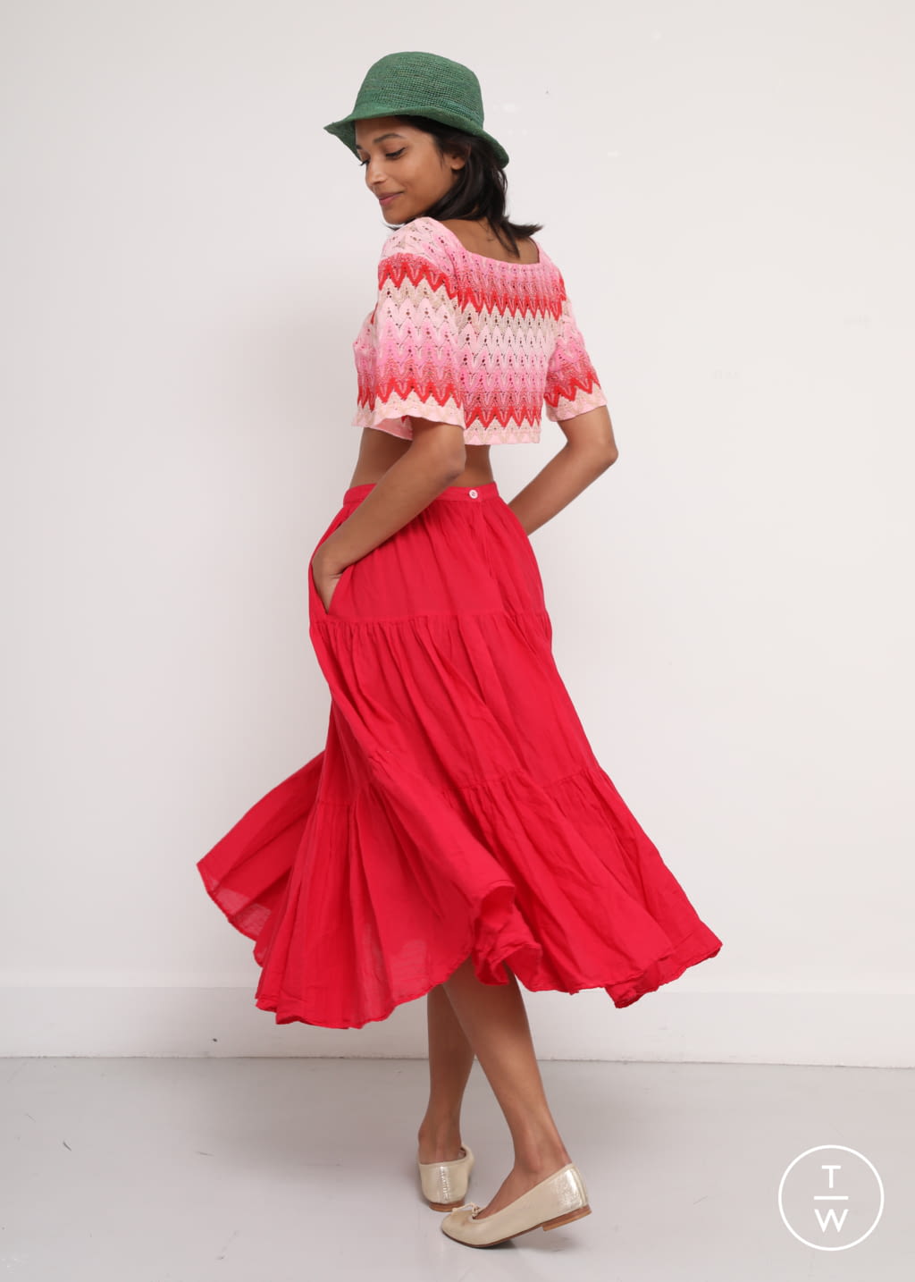 Fashion Week Paris Spring/Summer 2022 look 19 de la collection Agnès B womenswear