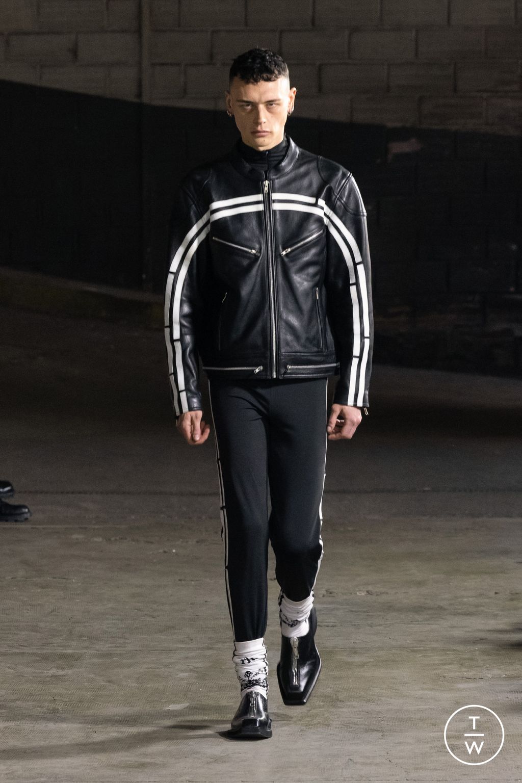 Fashion Week Paris Fall/Winter 2024 look 19 from the Racer collection menswear