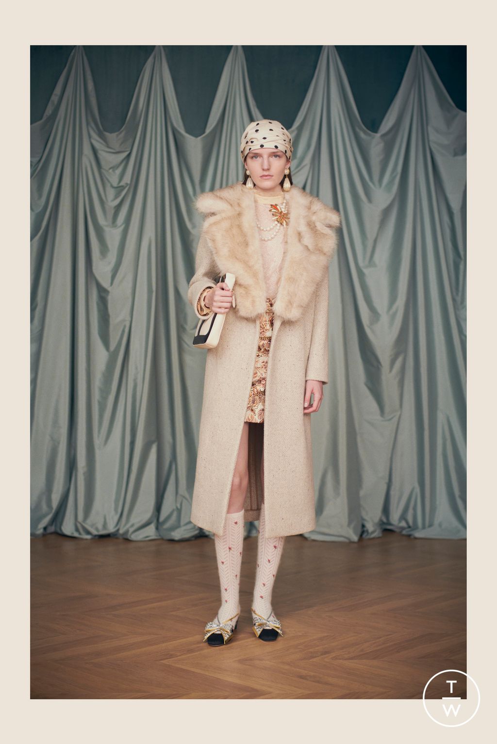 Fashion Week Paris Resort 2025 look 19 from the Valentino collection womenswear