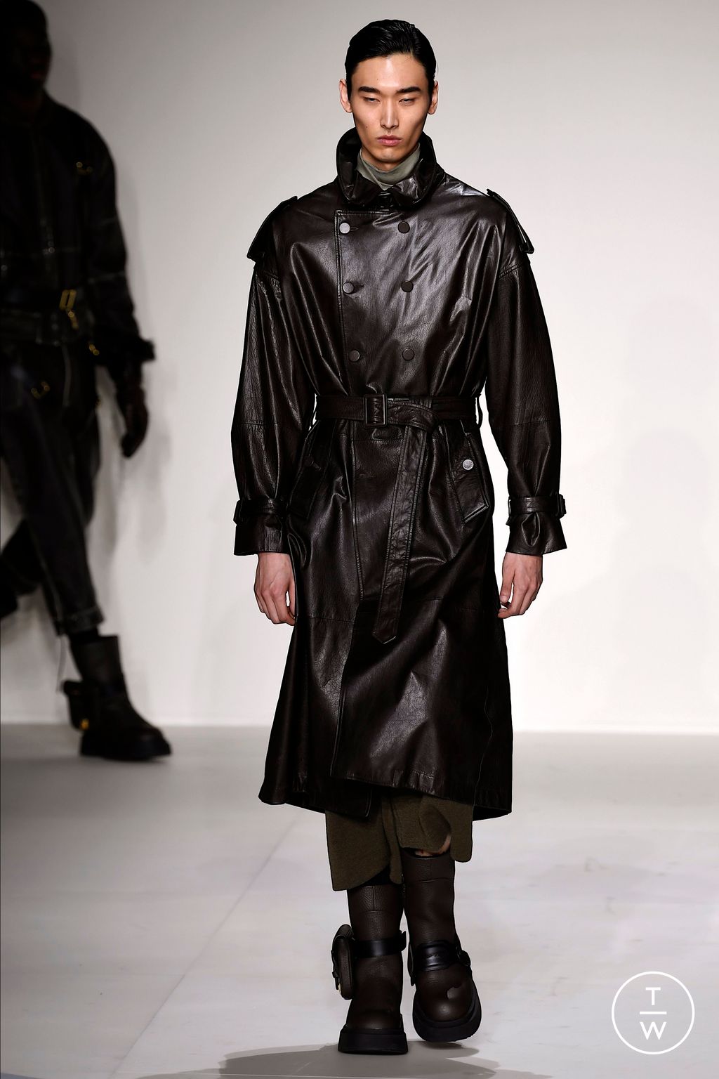 Fashion Week Milan Fall/Winter 2023 look 23 from the Emporio Armani collection 男装