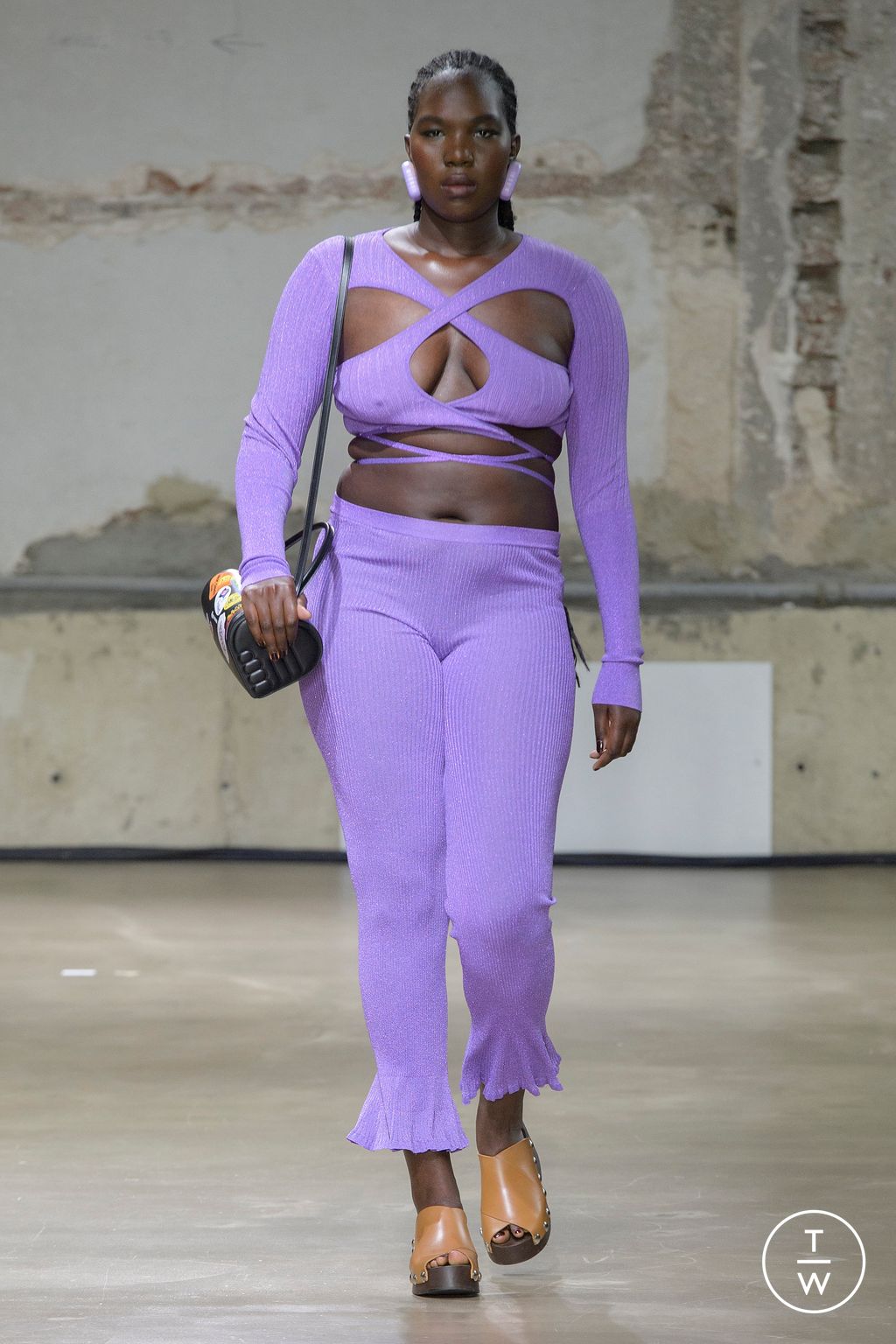 Fashion Week Paris Spring/Summer 2023 look 22 de la collection Ester Manas womenswear