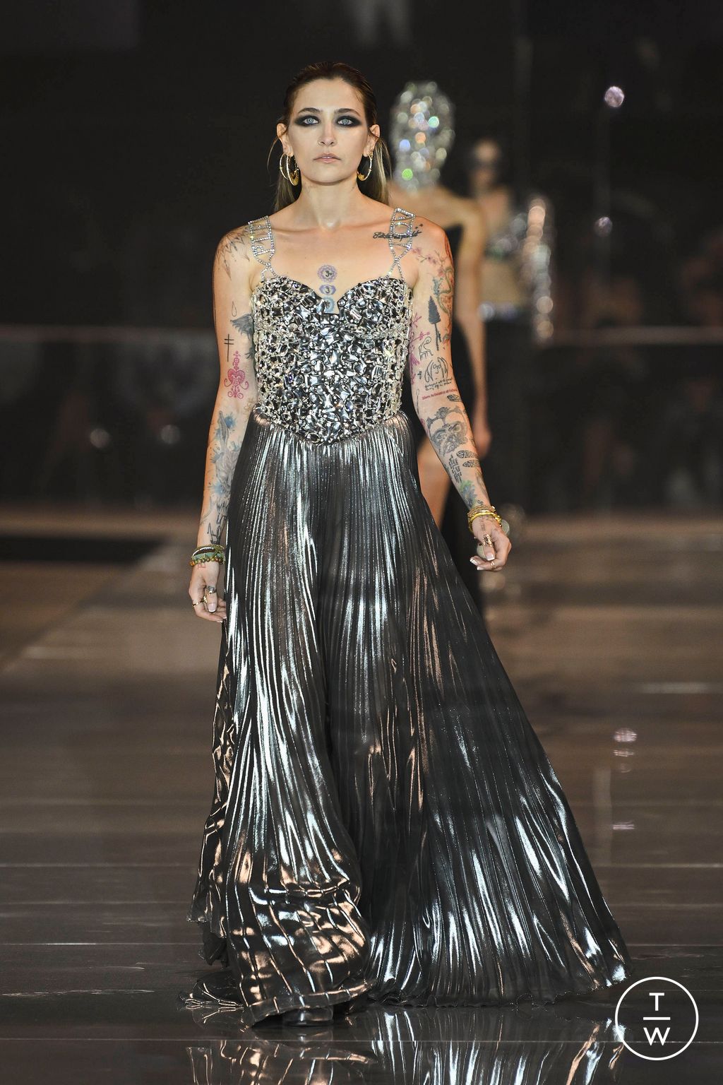 Fashion Week Milan Spring/Summer 2023 look 2 from the Philipp Plein collection 女装