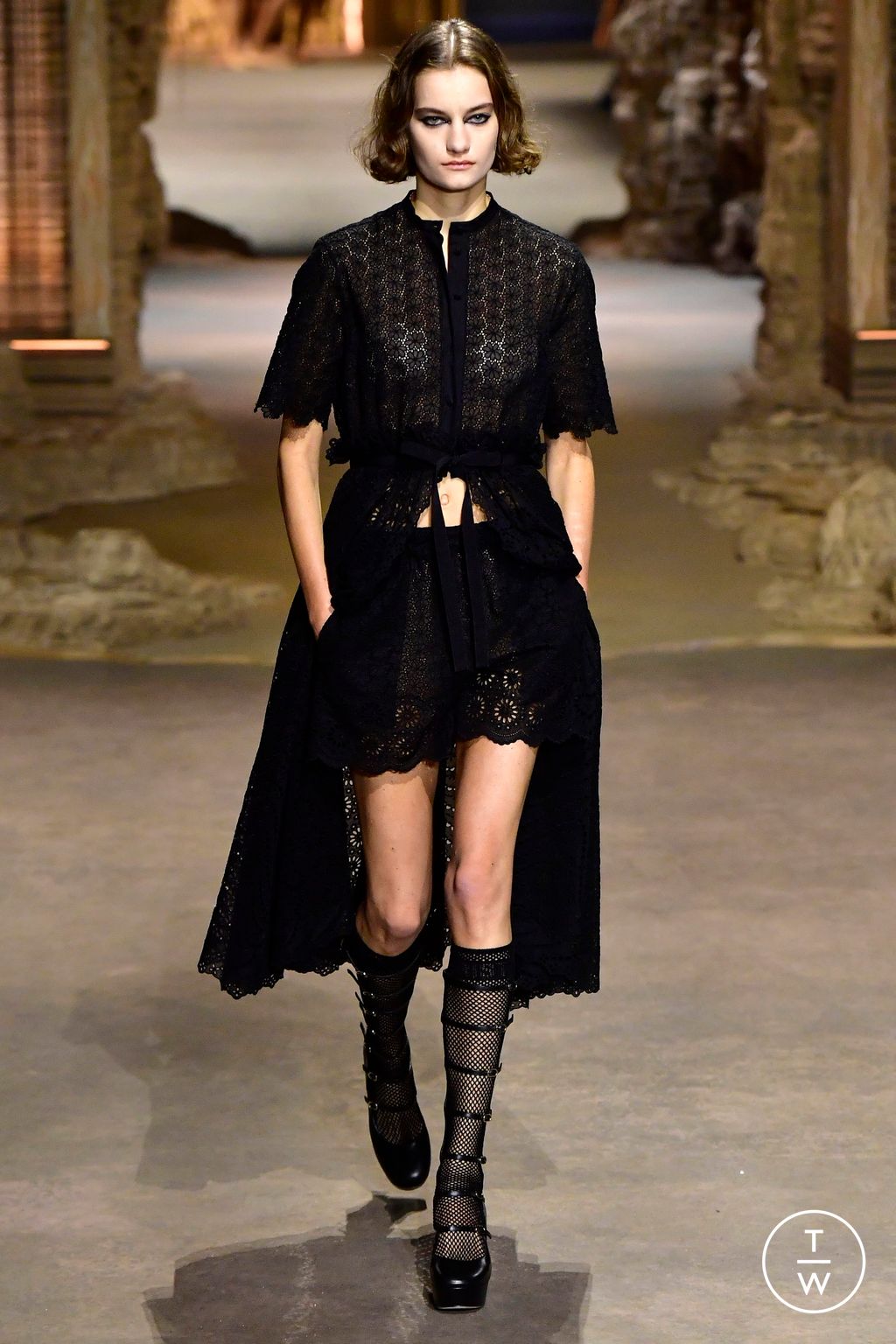 Fashion Week Paris Spring/Summer 2023 look 12 from the Christian Dior collection 女装