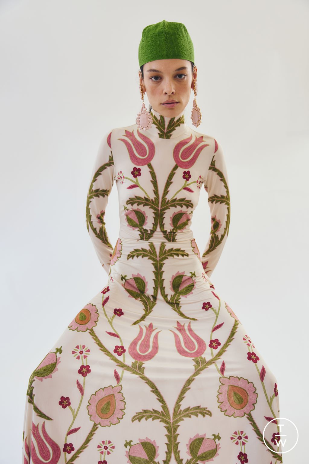 Fashion Week Paris Resort 2026 look 1 de la collection Giambattista Valli womenswear