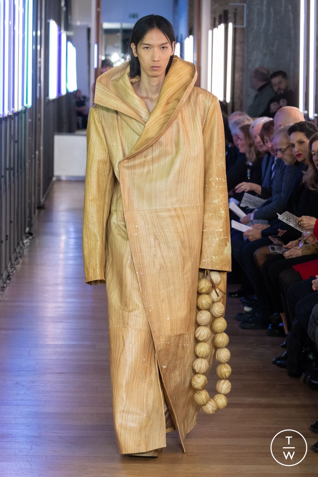 Fashion Week Paris Fall/Winter 2024 look 4 from the IFM PARIS collection womenswear