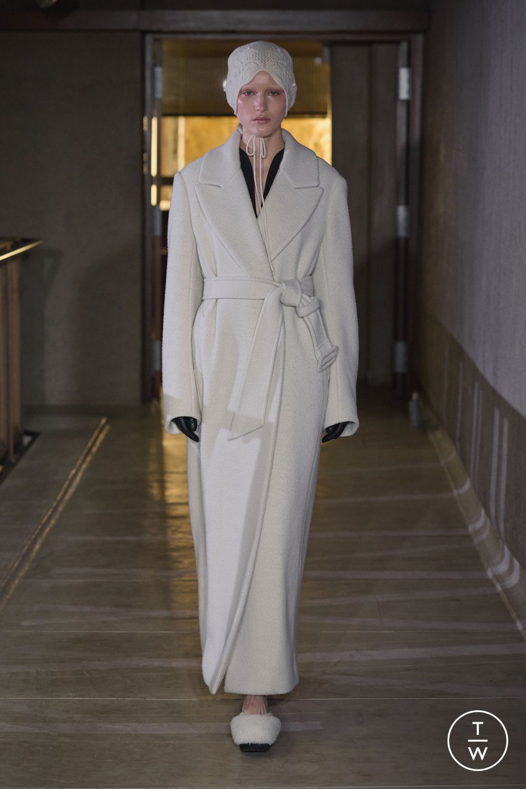 Fashion Week Paris Fall/Winter 2026 look 1 from the Mame Kurogouchi collection womenswear