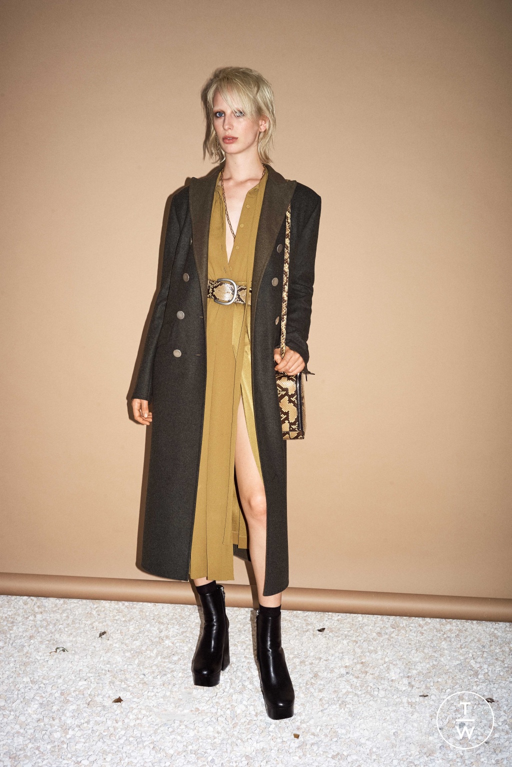Fashion Week Paris Resort 2019 look 2 from the Sonia Rykiel collection 女装