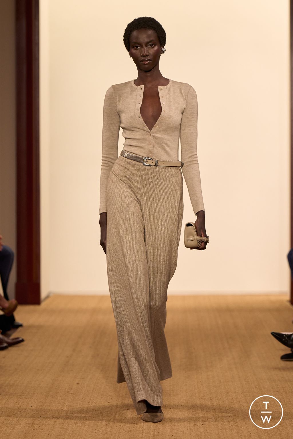 Fashion Week New York Fall/Winter 2024 look 2 from the Ralph Lauren collection womenswear