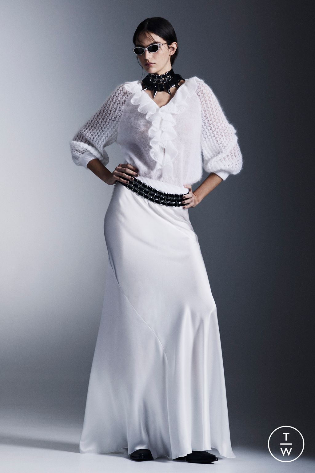 Fashion Week Milan Pre-Fall 2023 look 2 de la collection Alberta Ferretti womenswear