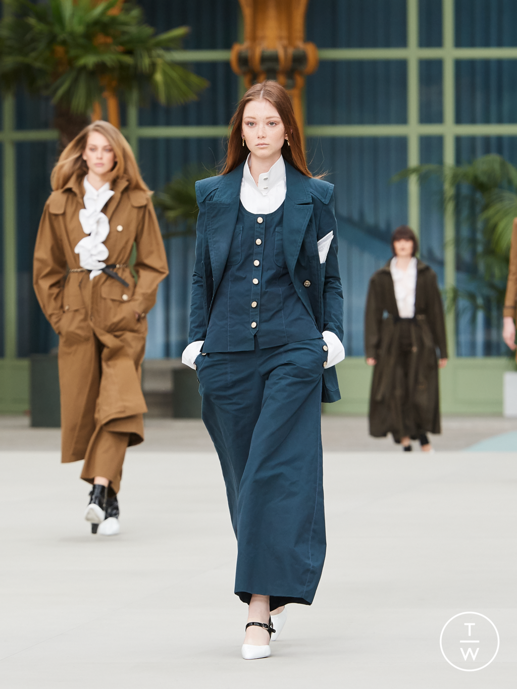 Fashion Week Paris Resort 2020 look 2 de la collection Chanel womenswear