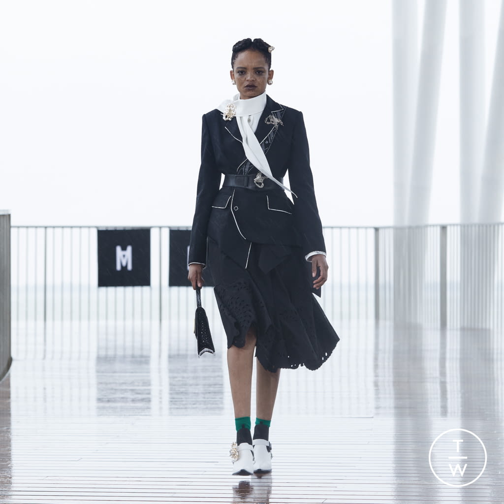 Fashion Week Paris Fall/Winter 2021 look 24 de la collection Masha Ma womenswear