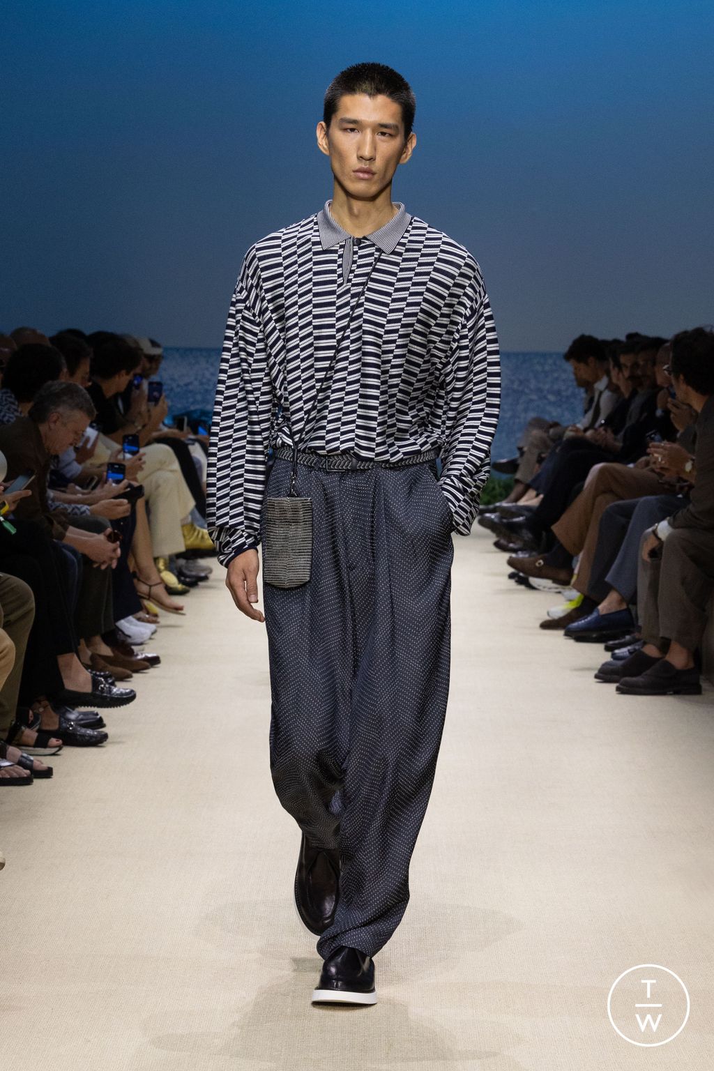 Fashion Week Milan Spring/Summer 2026 look 20 from the Giorgio Armani collection menswear