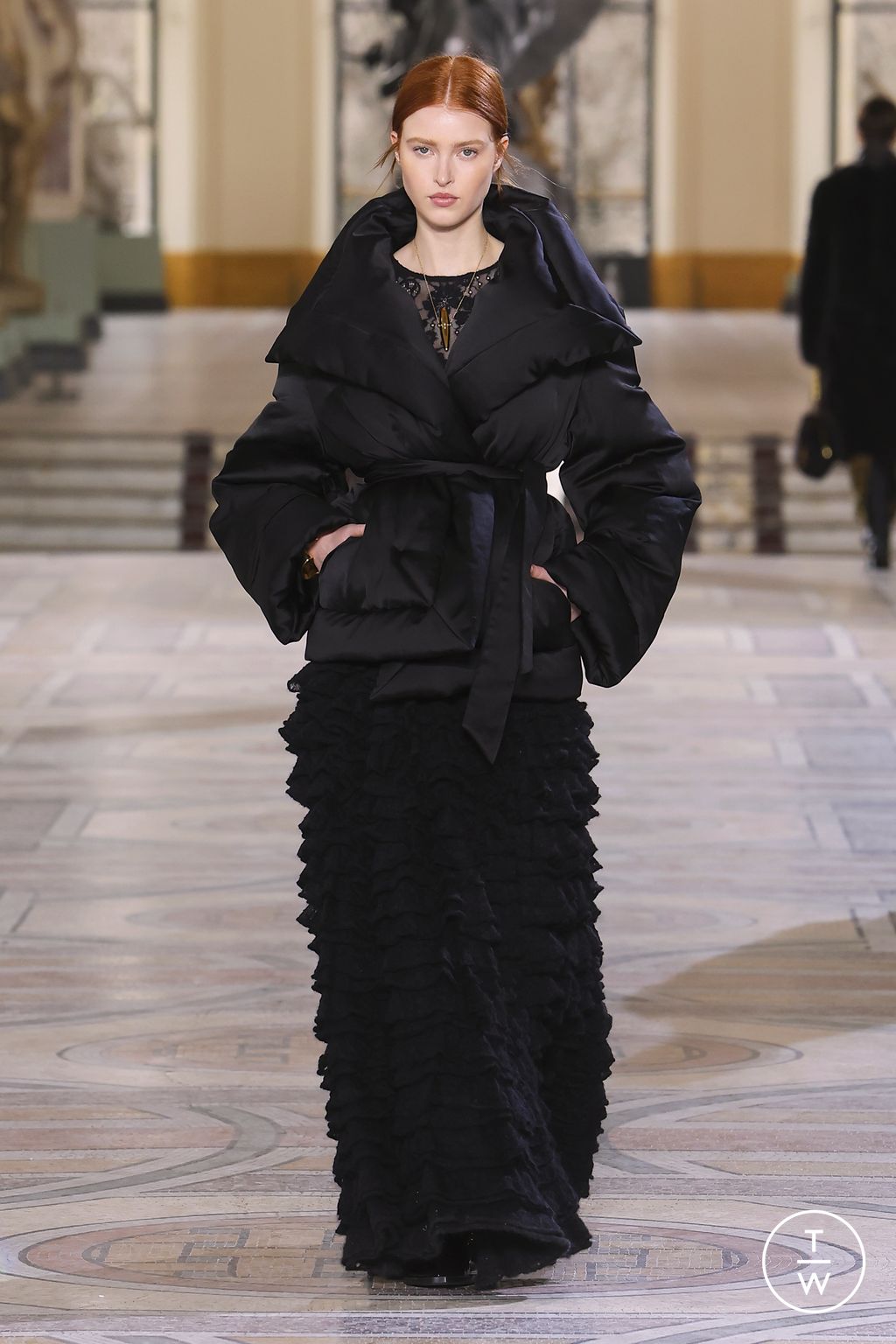 Fashion Week Paris Fall/Winter 2023 look 20 from the Zimmermann collection womenswear
