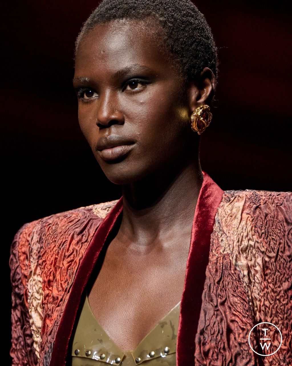 Fashion Week Milan Fall/Winter 2025 look 10 from the Roberto Cavalli collection womenswear accessories