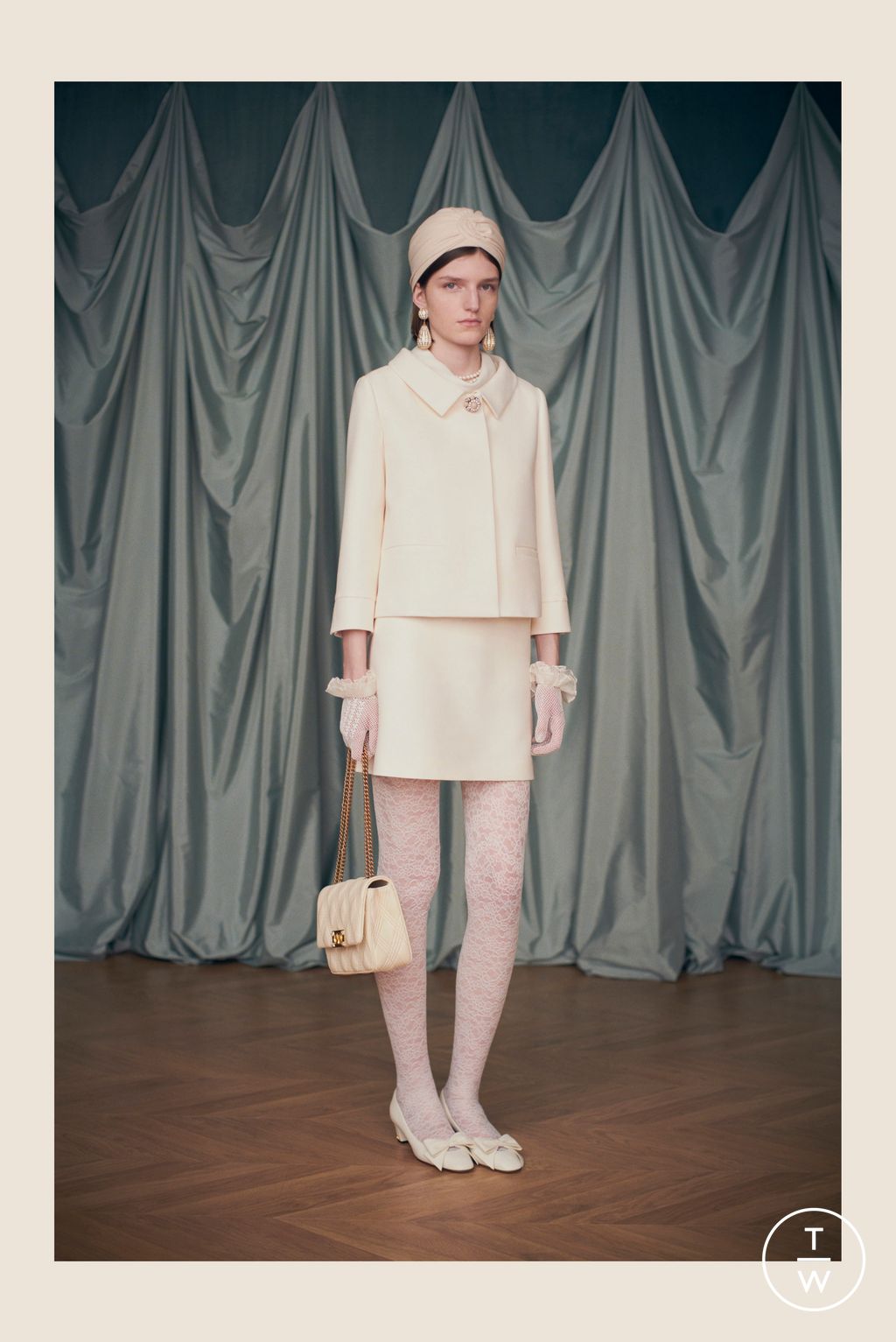 Fashion Week Paris Resort 2025 look 20 from the Valentino collection womenswear