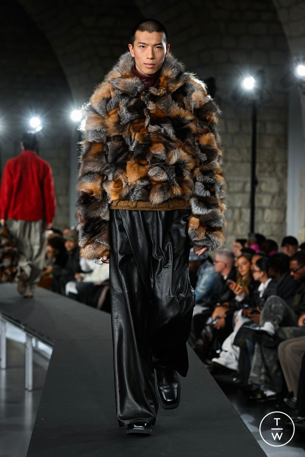 Fashion Week Paris Fall/Winter 2026 look 21 from the TAAKK collection menswear