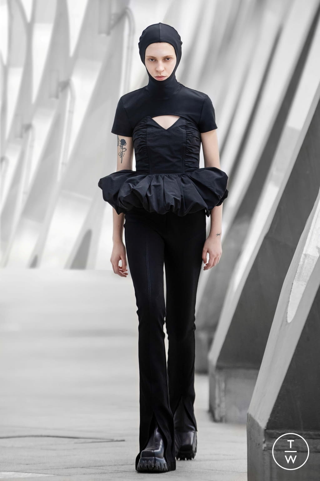 Fashion Week Milan Fall/Winter 2021 look 21 from the Annakiki collection womenswear
