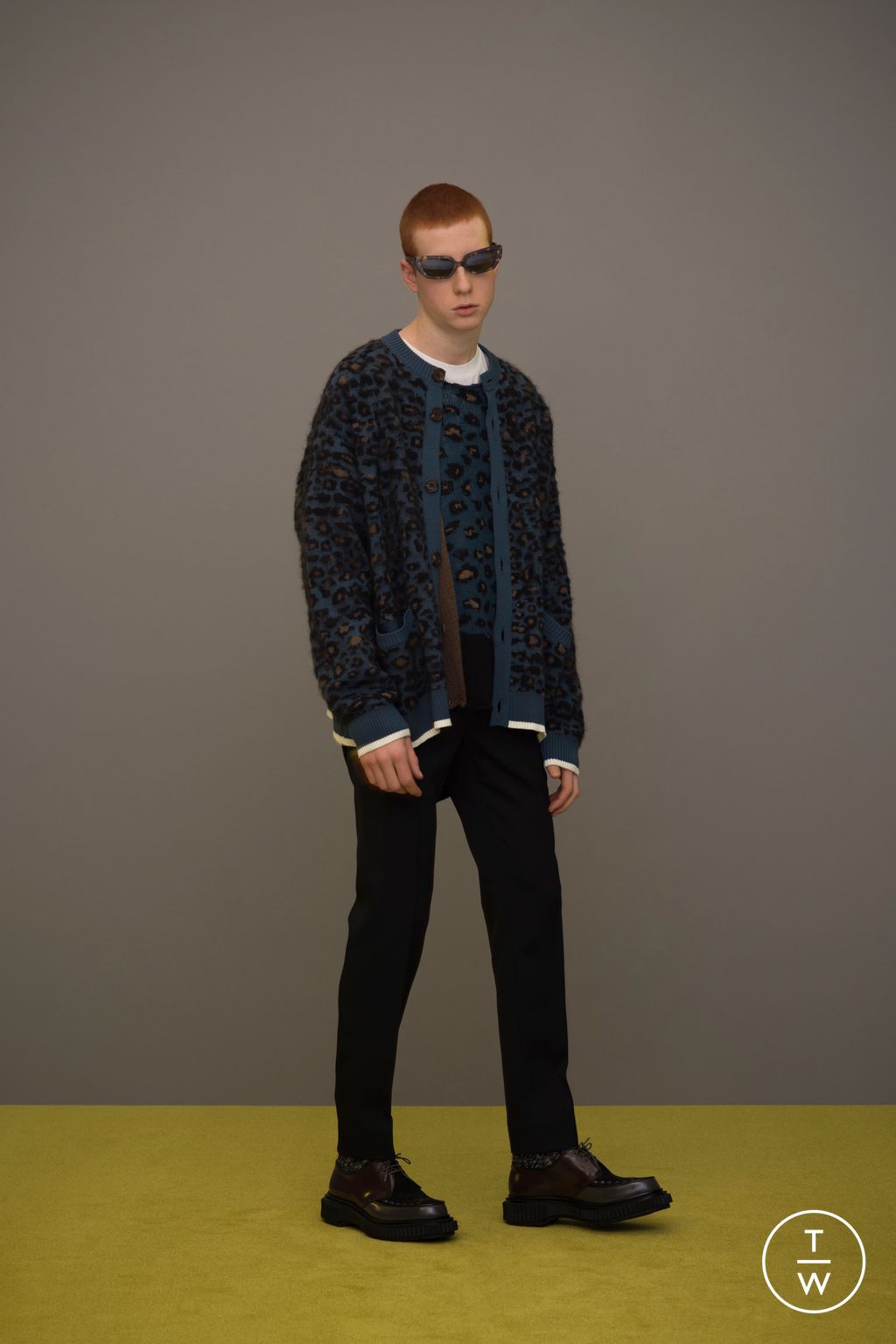 Fashion Week Paris Fall/Winter 2023 look 27 from the Undercover collection 男装