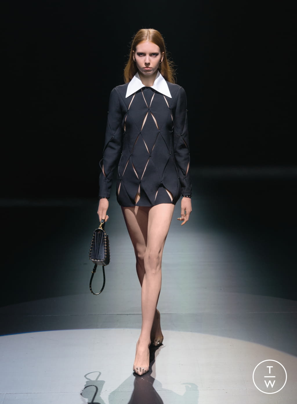Fashion Week Milan Fall/Winter 2021 look 21 de la collection Valentino womenswear