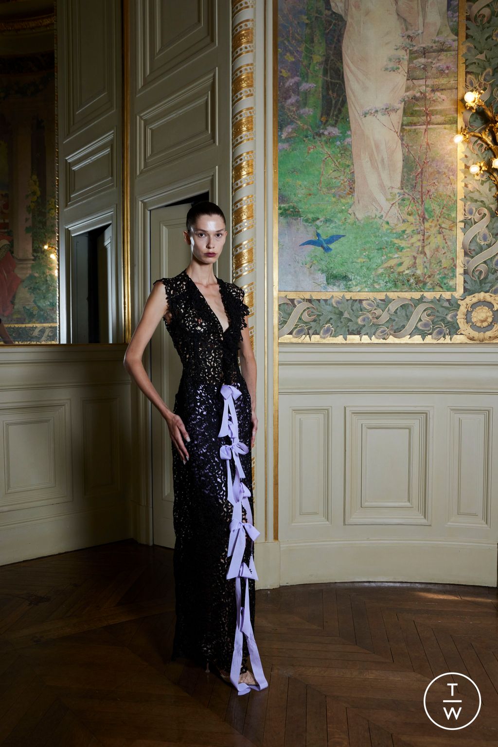 Fashion Week Paris Fall/Winter 2025 look 21 de la collection Peet Dullaert couture