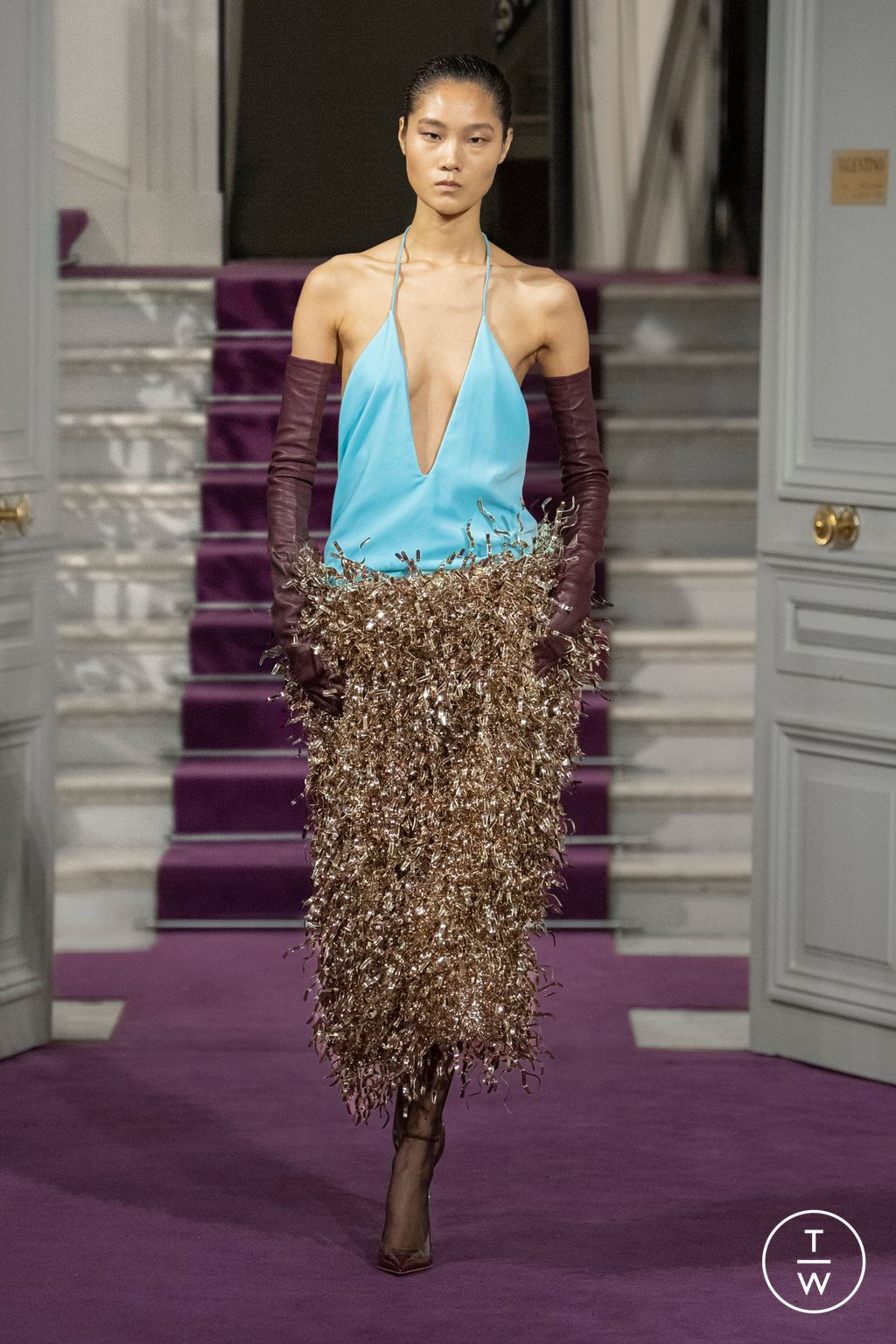 Fashion Week Paris Spring/Summer 2024 look 21 from the Valentino collection couture