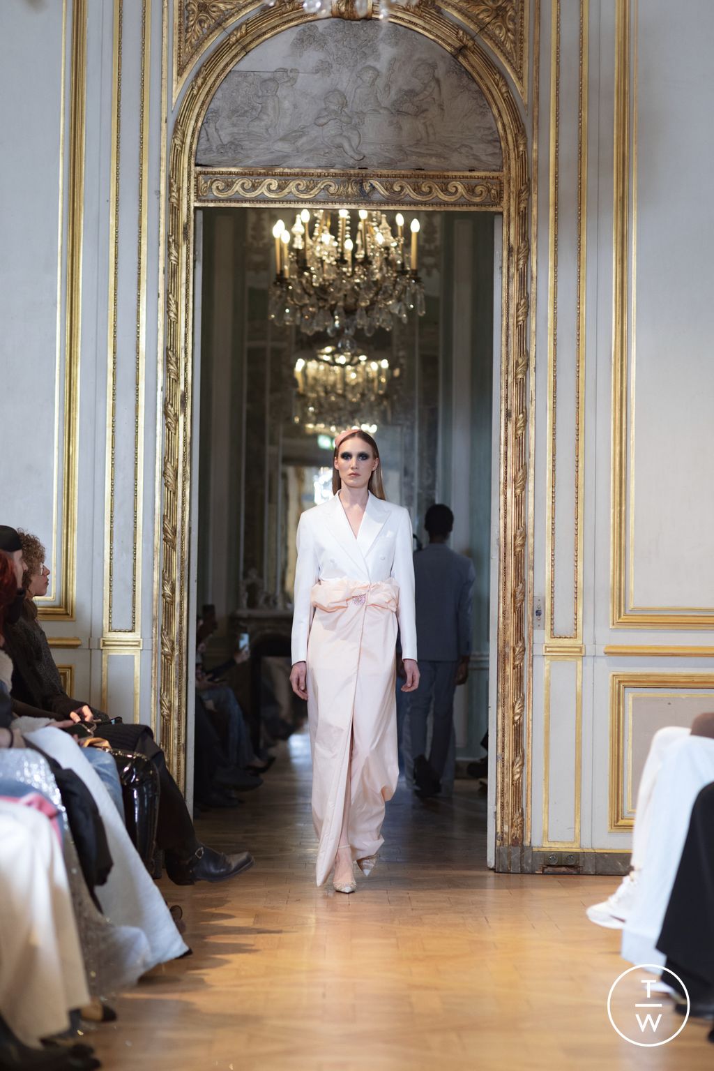 Fashion Week Paris Spring/Summer 2026 look 22 from the Peet Dullaert collection couture
