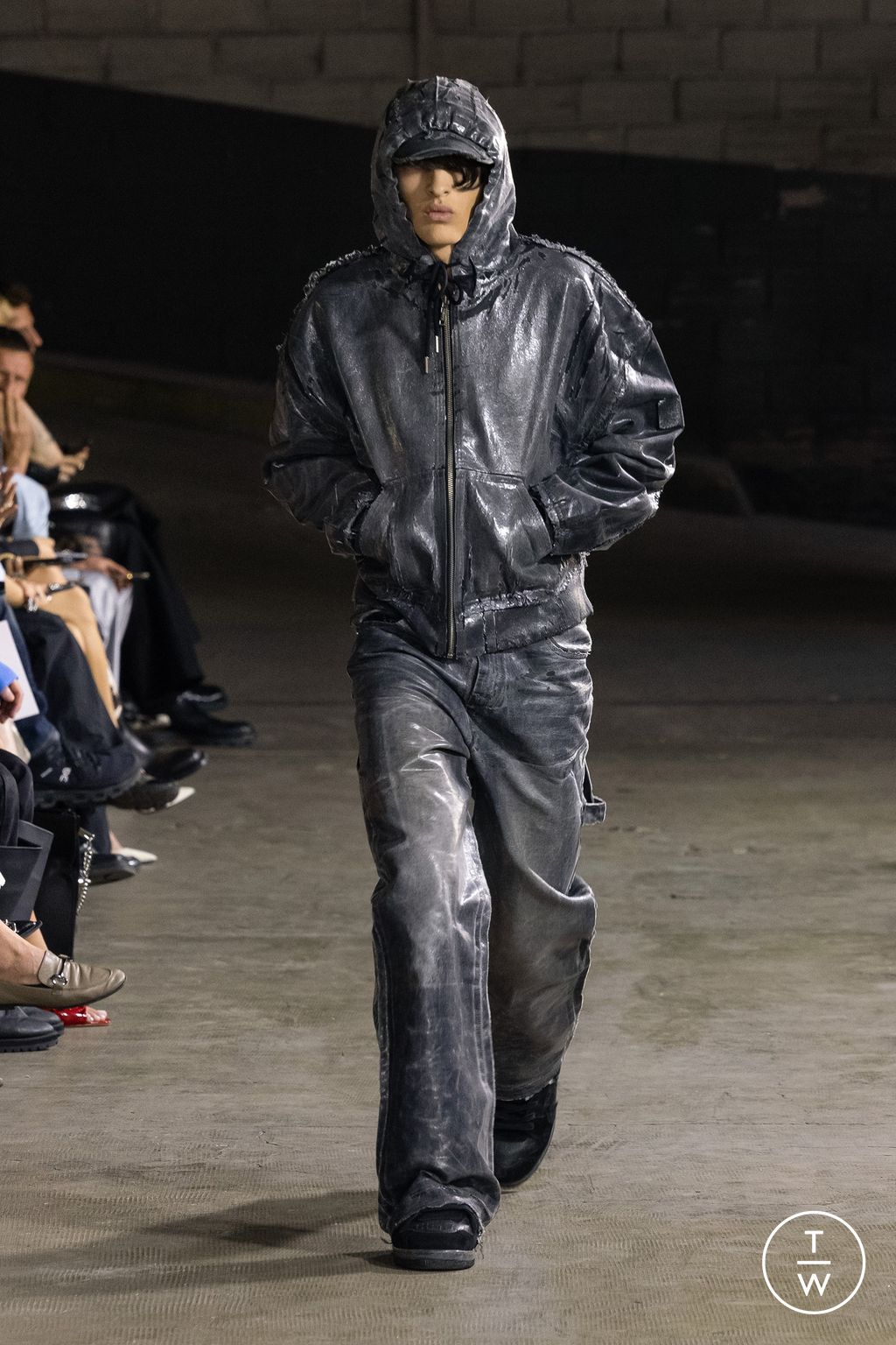 Fashion Week Paris Fall/Winter 2024 look 22 from the Racer collection menswear