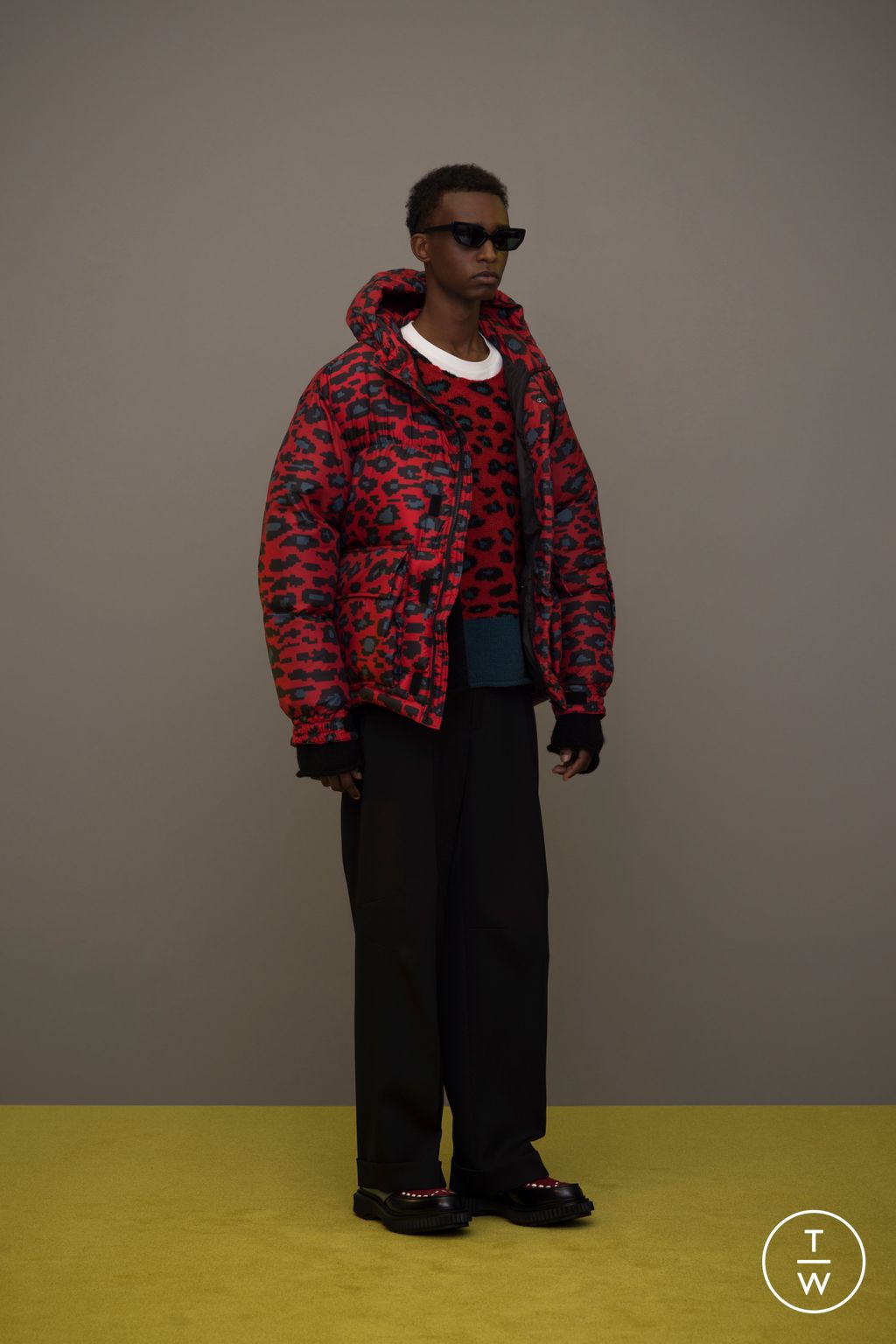 Fashion Week Paris Fall/Winter 2023 look 28 from the Undercover collection 男装