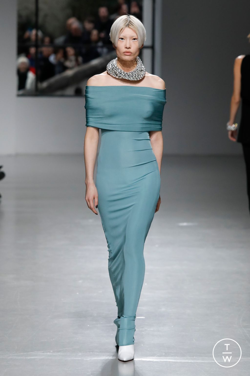 Fashion Week Paris Fall/Winter 2023 look 22 de la collection Atlein womenswear