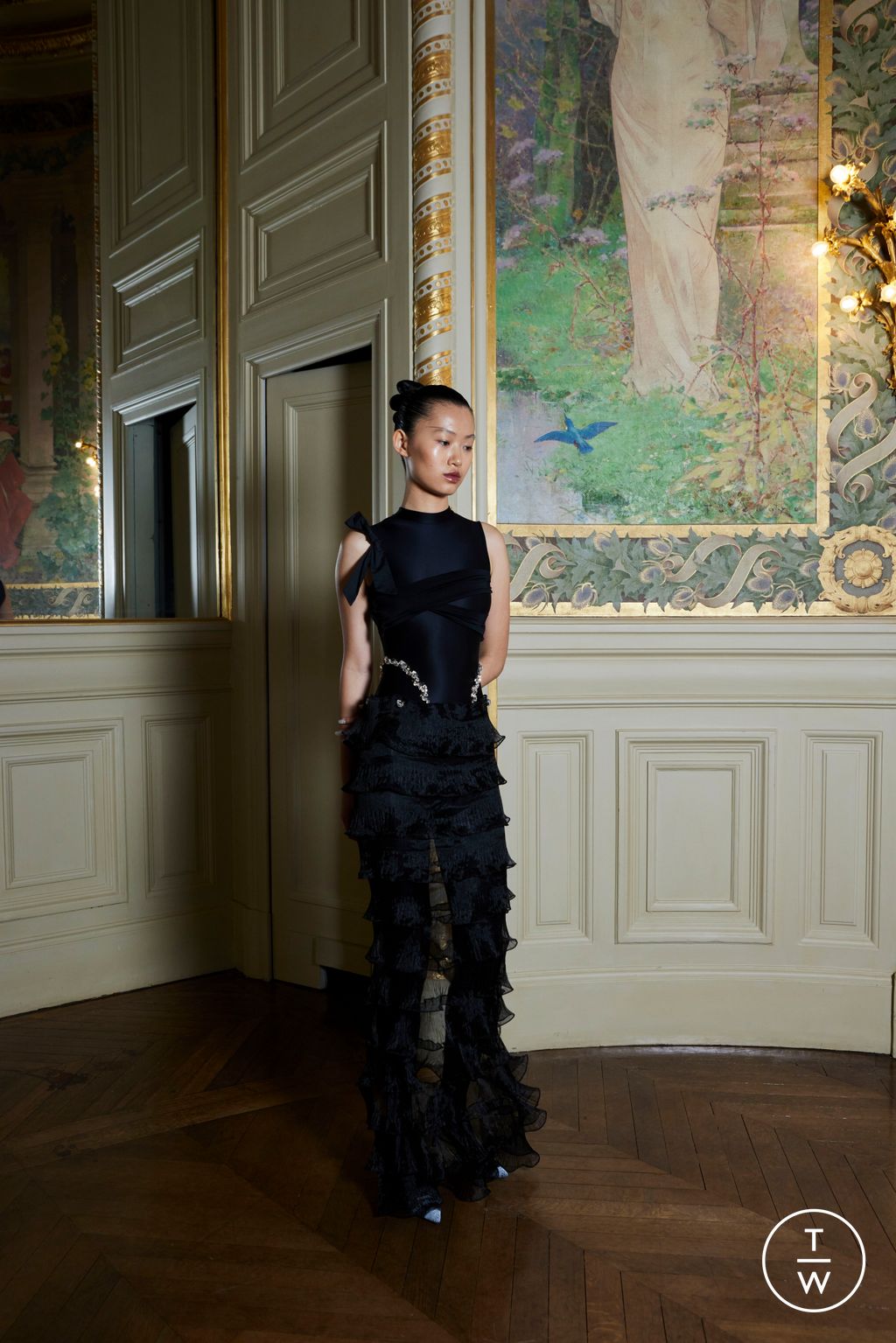 Fashion Week Paris Fall/Winter 2025 look 22 de la collection Peet Dullaert couture