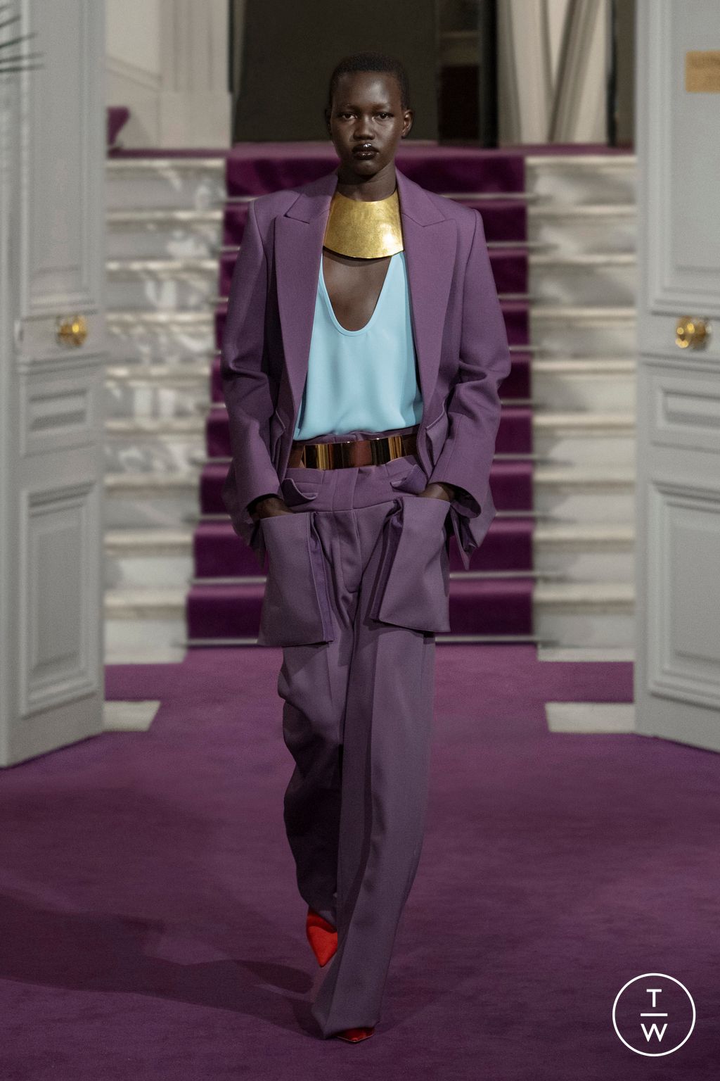 Fashion Week Paris Spring/Summer 2024 look 22 from the Valentino collection couture