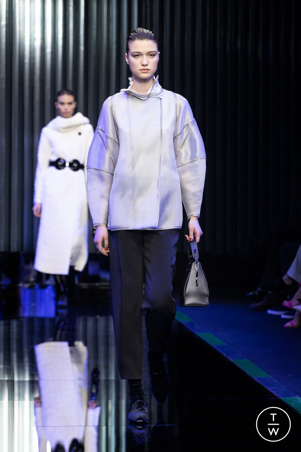 Fashion Week Milan Fall/Winter 2022 look 23 from the Giorgio Armani collection womenswear