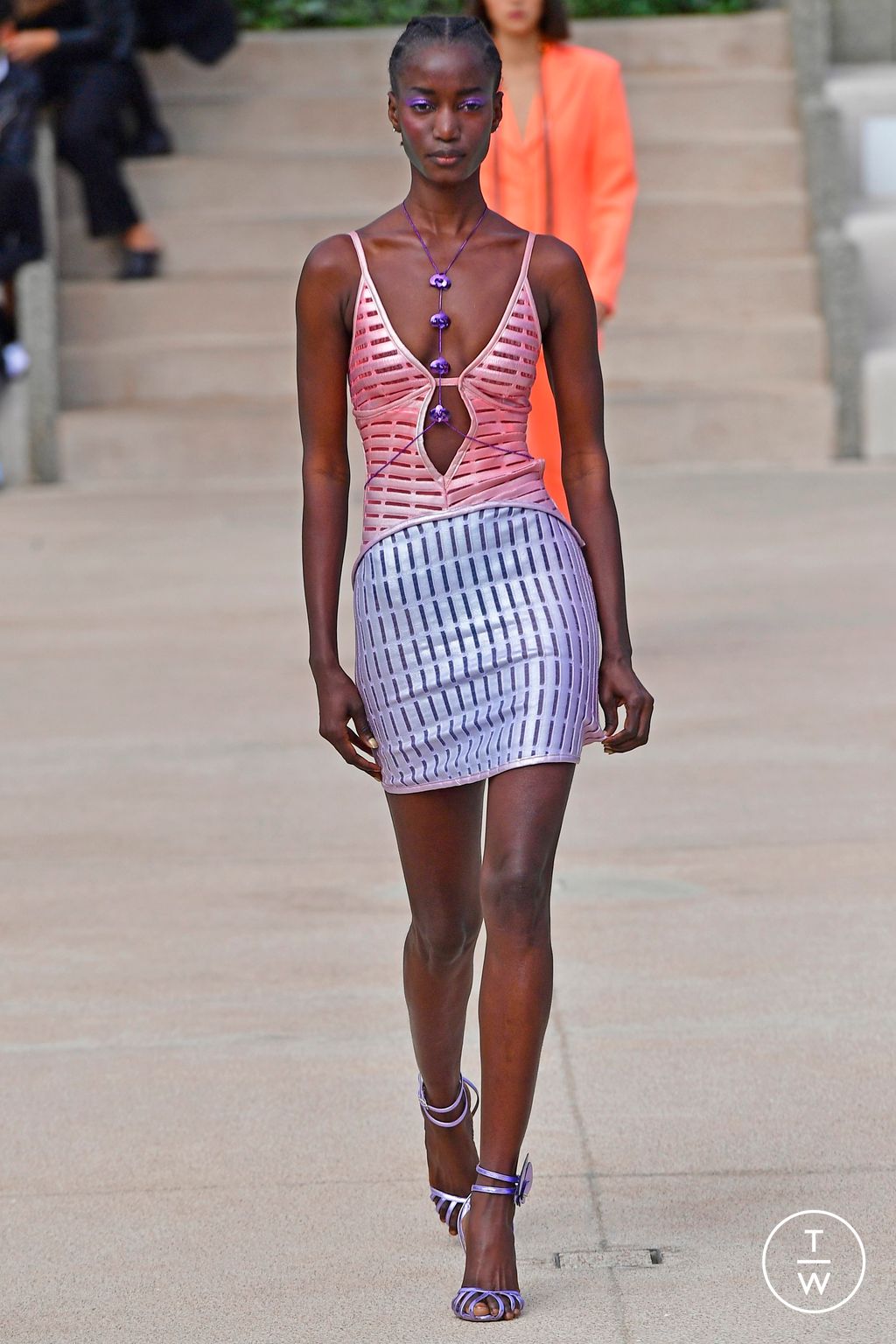 Fashion Week Milan Spring/Summer 2023 look 3 from the Genny collection womenswear