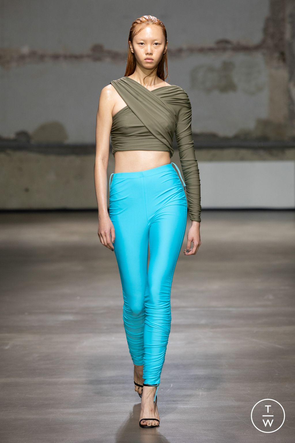 Fashion Week Paris Spring/Summer 2023 look 23 from the Atlein collection 女装