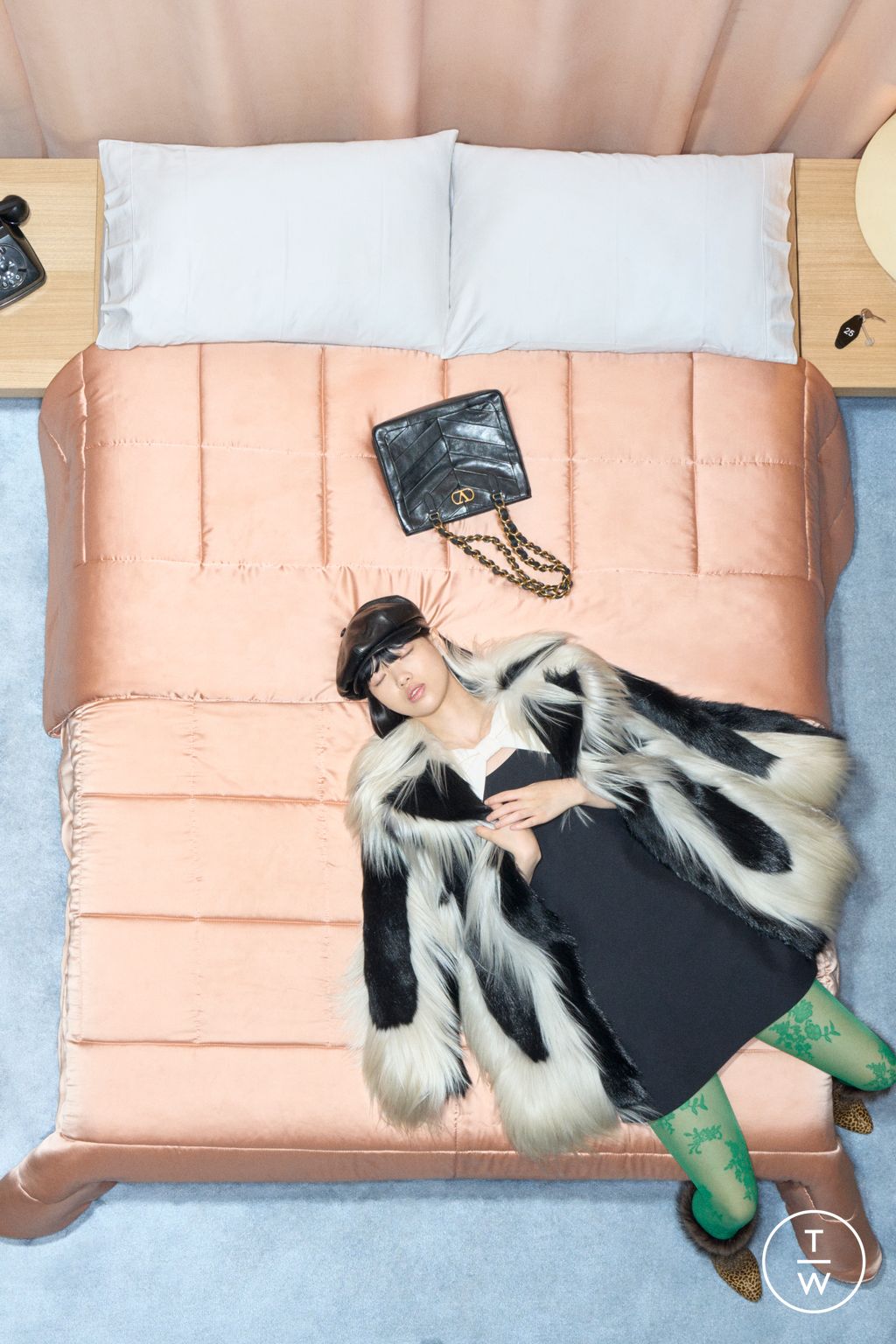 Fashion Week Paris Resort 2026 look 22 from the Valentino collection 女装
