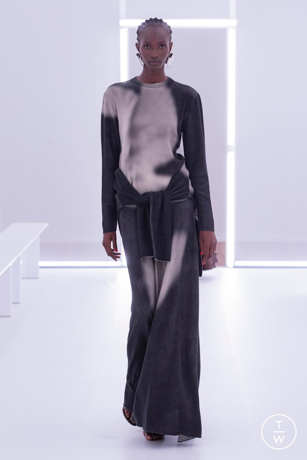 Fashion Week New York Spring/Summer 2024 look 24 de la collection Brandon Maxwell womenswear