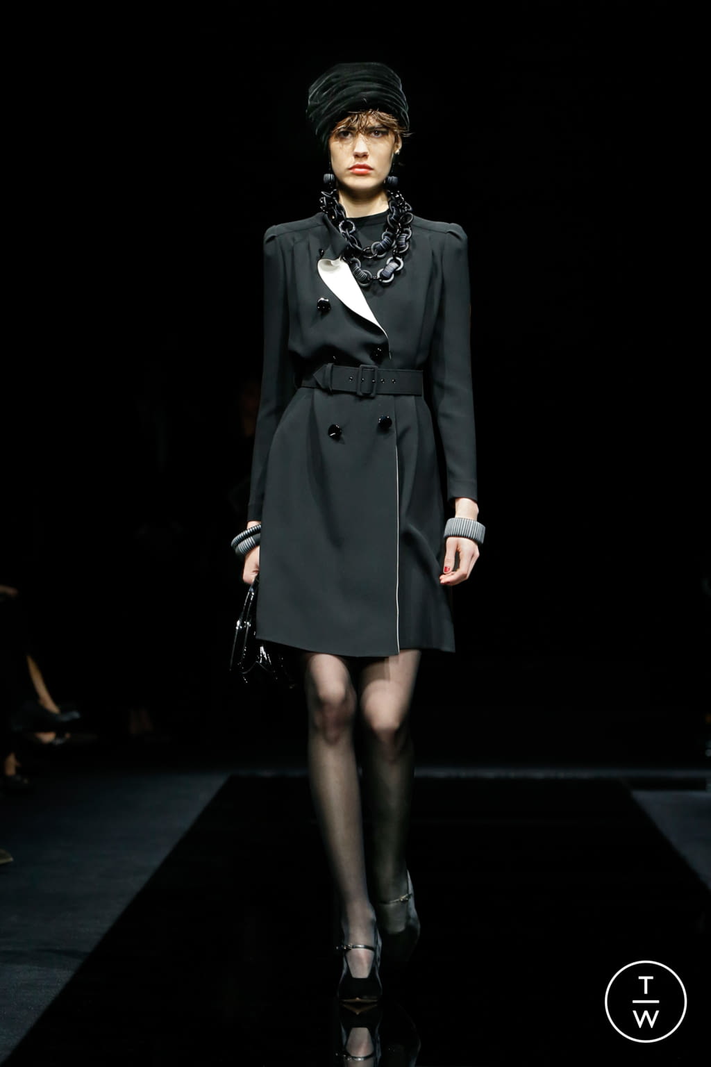 Fashion Week Milan Pre-Fall 2020 look 25 from the Giorgio Armani collection womenswear