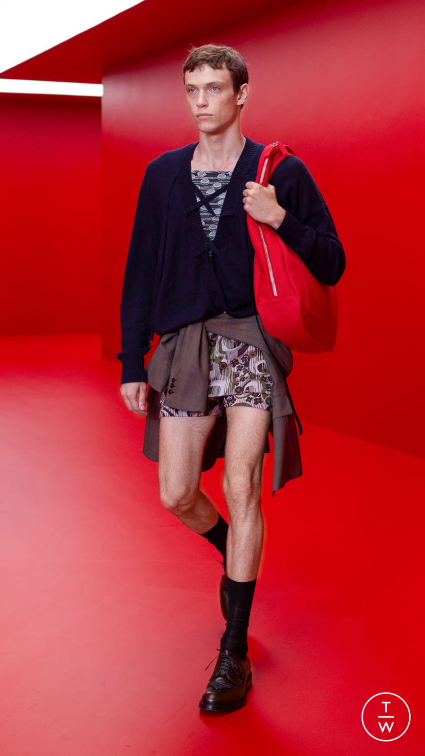 Fashion Week Milan Spring/Summer 2022 look 24 from the Prada collection menswear