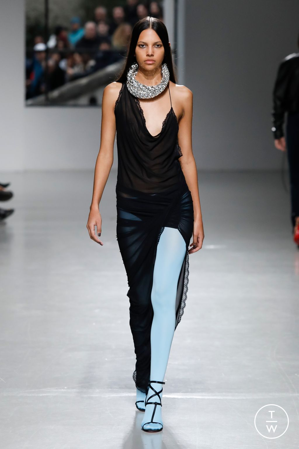 Fashion Week Paris Fall/Winter 2023 look 24 from the Atlein collection womenswear