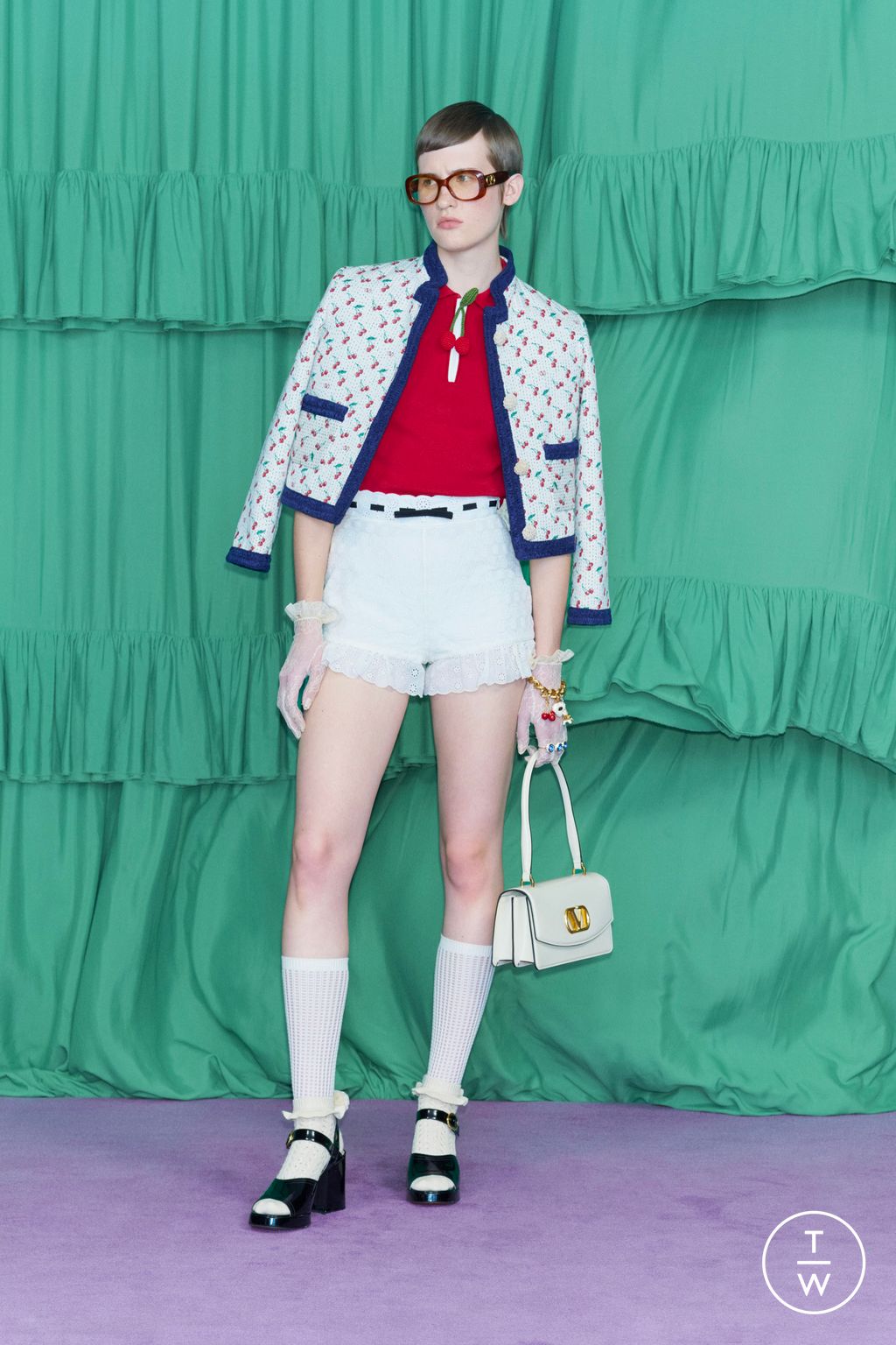 Fashion Week Paris Pre-Fall 2025 look 48 from the Valentino collection womenswear