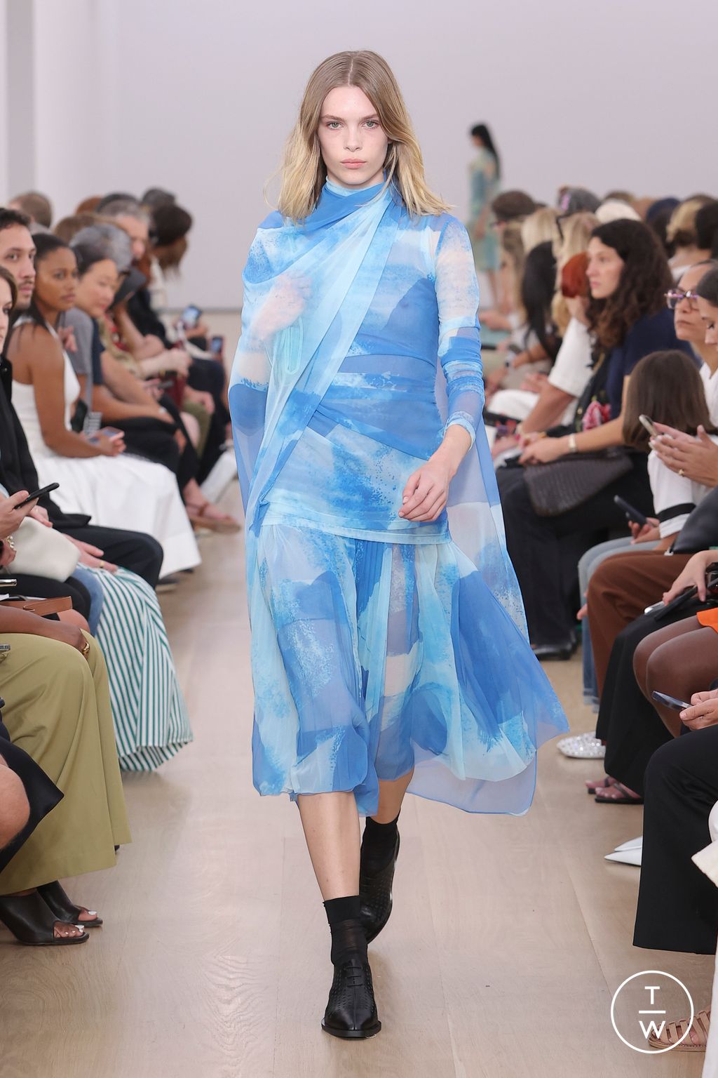 Fashion Week New York Spring/Summer 2024 look 24 from the Proenza Schouler collection womenswear