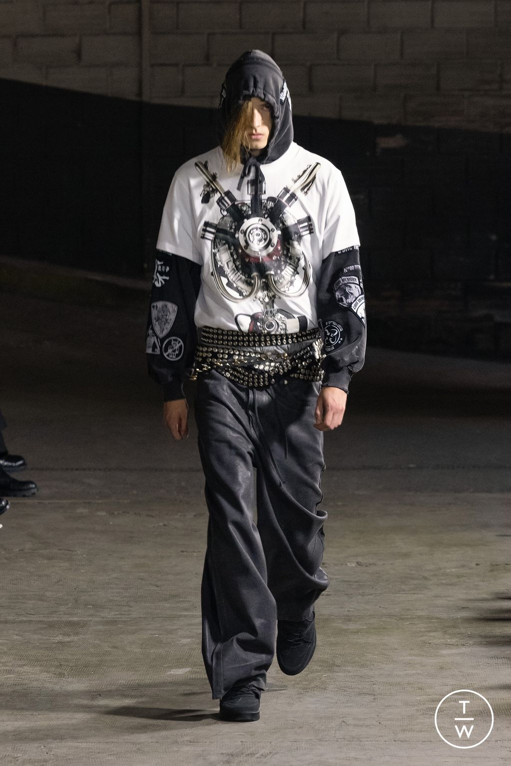 Fashion Week Paris Fall/Winter 2024 look 25 from the Racer collection menswear