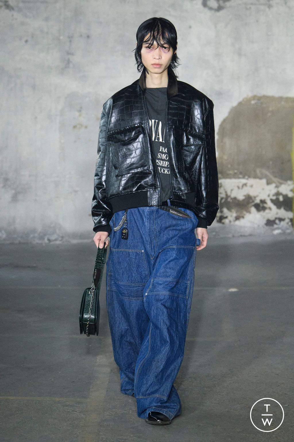 Fashion Week Paris Fall/Winter 2023 look 25 from the Sankuanz collection 男装